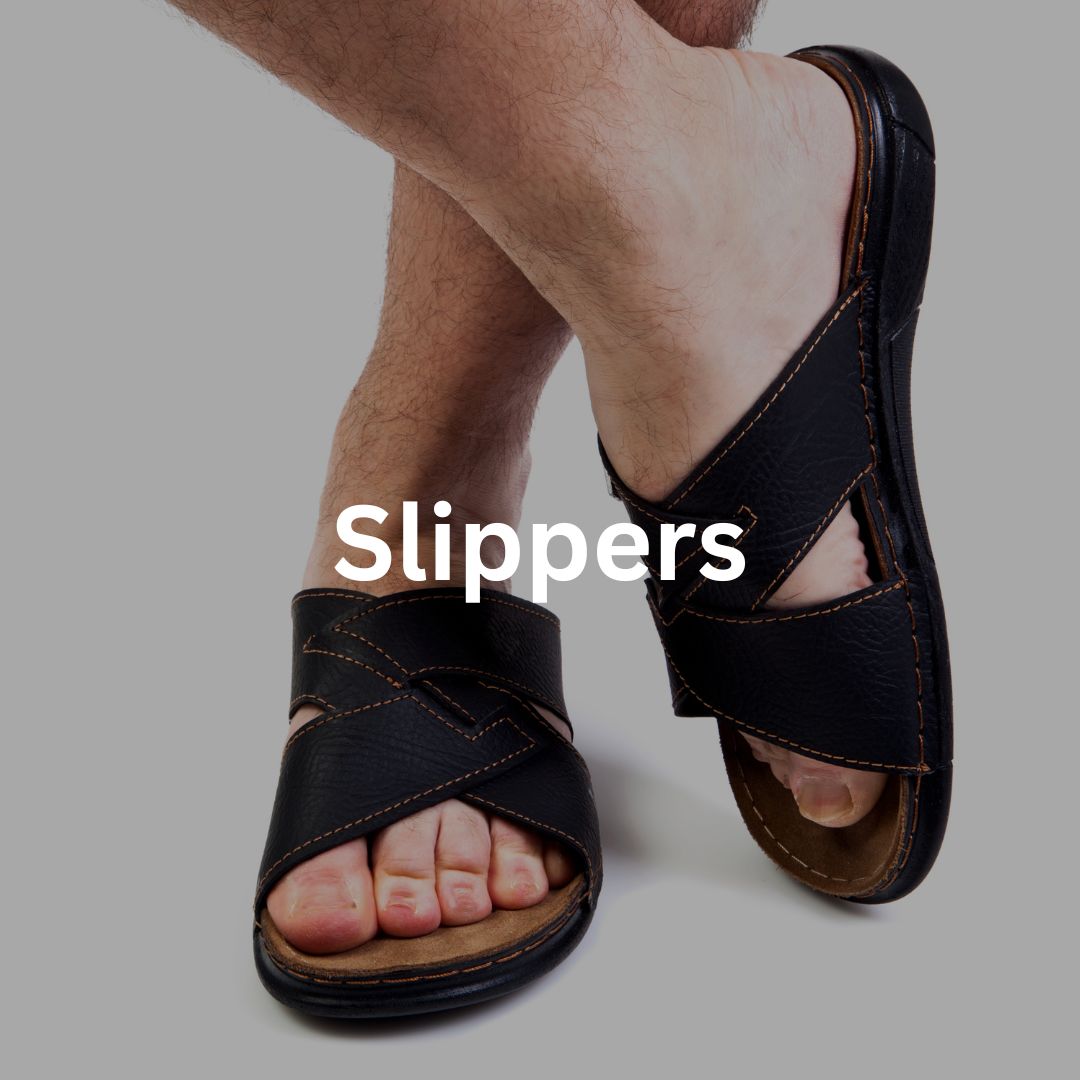 Men's cozy and durable slippers for indoor and outdoor comfort.