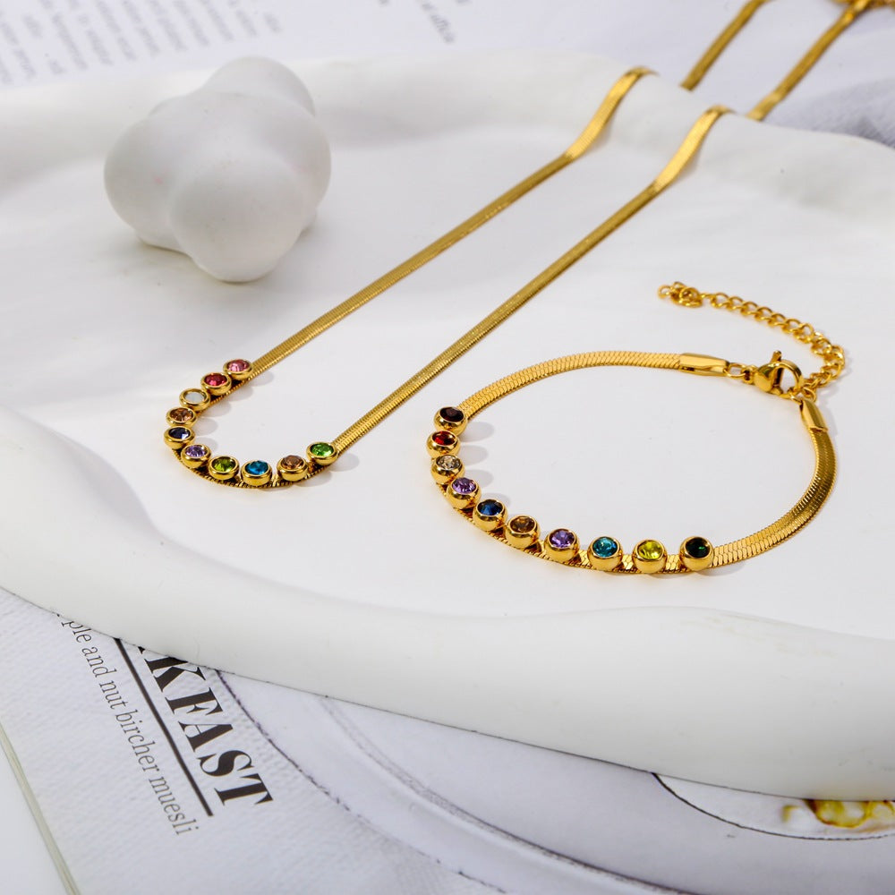 Collier rétro de tempérament de mode pour femme, couleur zircon, chaîne en os de serpent, design haut de gamme, collier en or