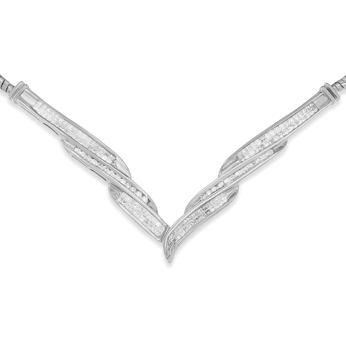 14K White Gold Round and Princess Cut Diamond 'V' Shape Fashion Pendant (2 cttw, I - J Color, SI2 - I1 Clarity) - Jaazi Intl