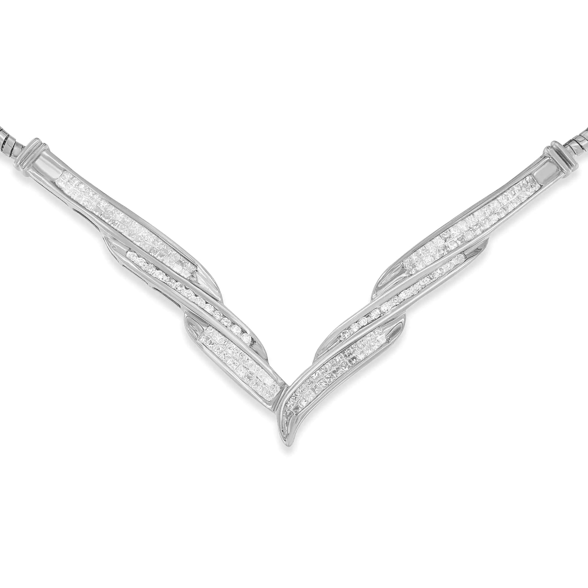 14K White Gold Round and Princess Cut Diamond 'V' Shape Fashion Pendant (2 cttw, I - J Color, SI2 - I1 Clarity) - Jaazi Intl