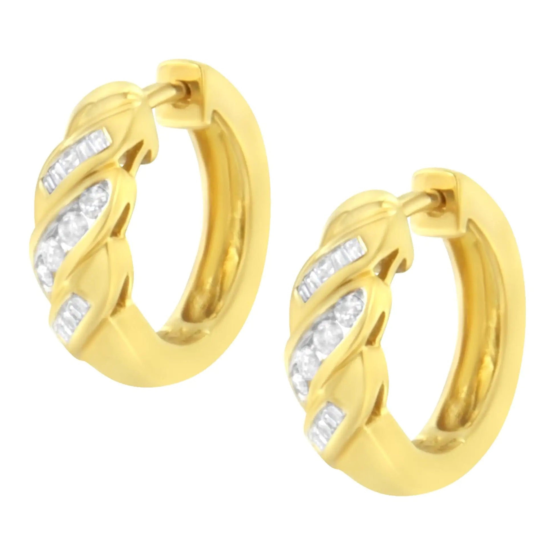 14K Yellow Gold 1/4 ct TDW Alternating 3 Row Baguette & Round Brilliant - Cut Diamond Huggy Hoop Earrings (H - I, I2 - I3) - Jaazi Intl