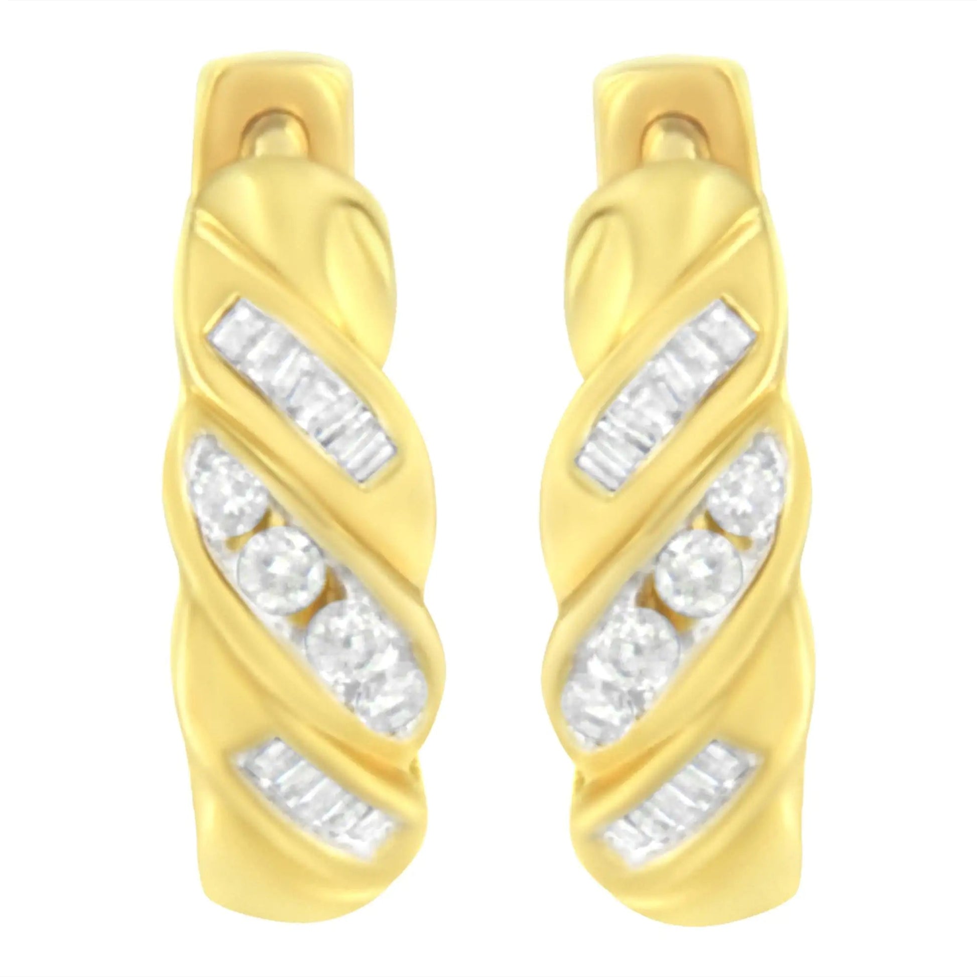 14K Yellow Gold 1/4 ct TDW Alternating 3 Row Baguette & Round Brilliant - Cut Diamond Huggy Hoop Earrings (H - I, I2 - I3) - Jaazi Intl