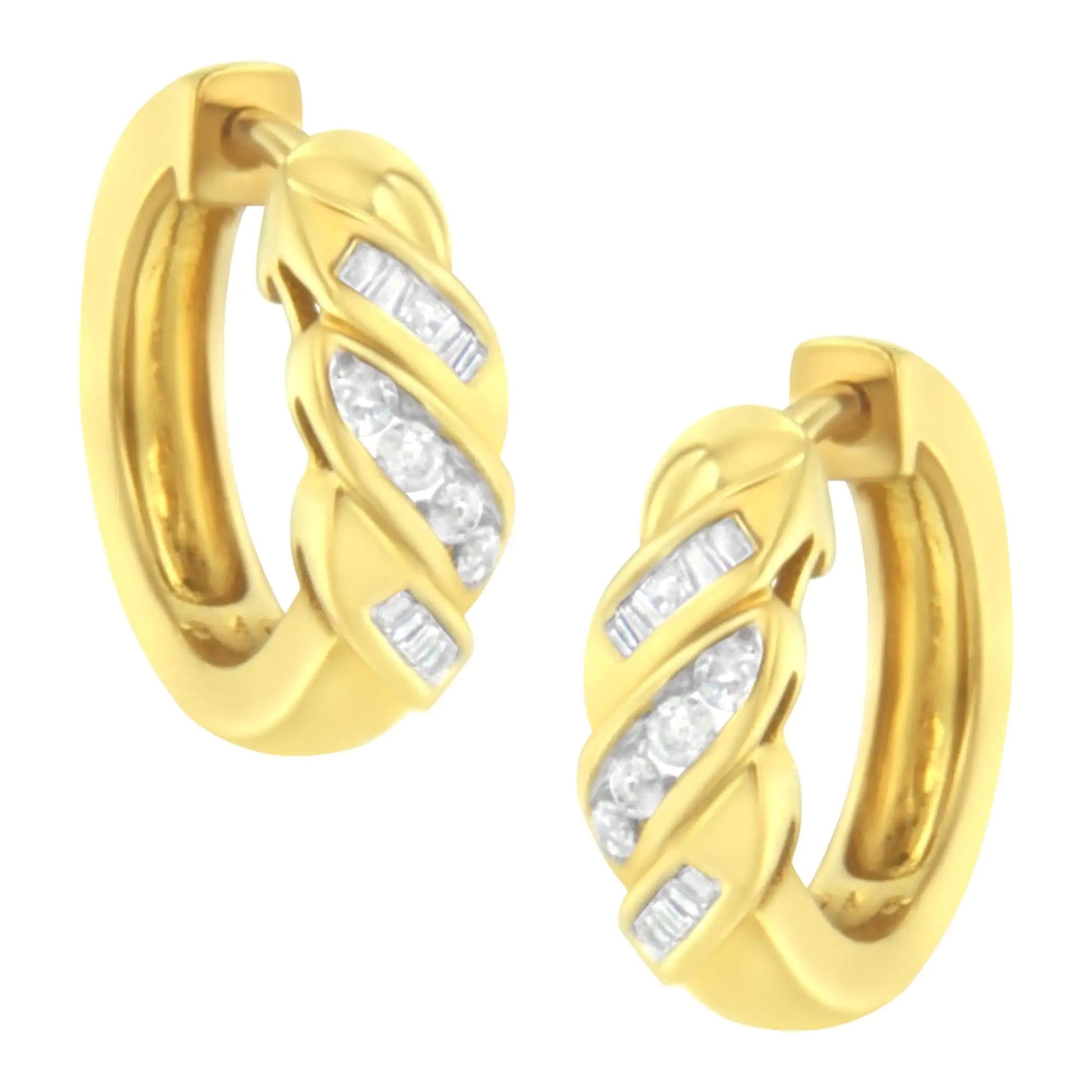 14K Yellow Gold 1/4 ct TDW Alternating 3 Row Baguette & Round Brilliant - Cut Diamond Huggy Hoop Earrings (H - I, I2 - I3) - Jaazi Intl