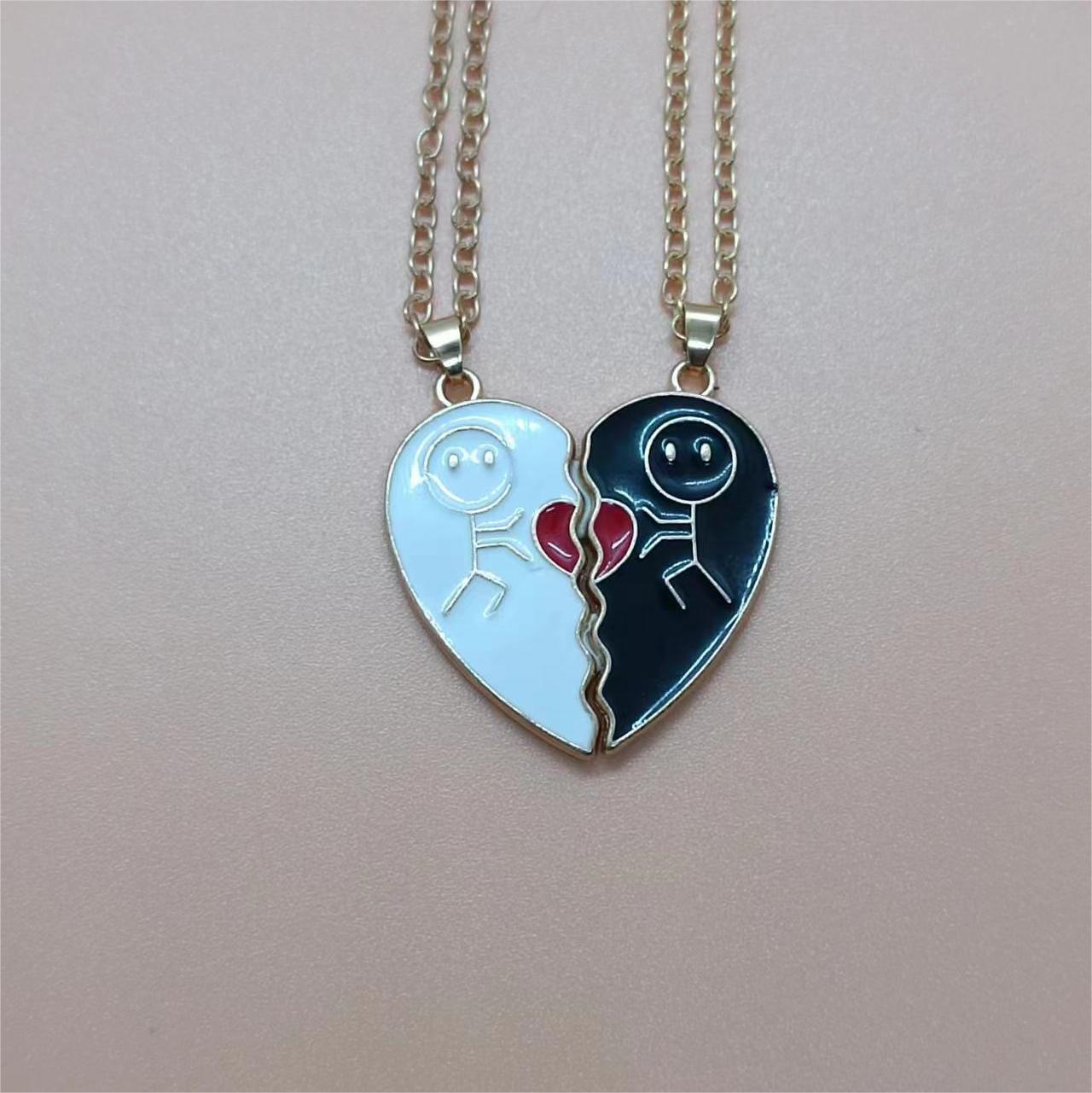 Heart-shaped Multi-part Stickman Couple Necklace