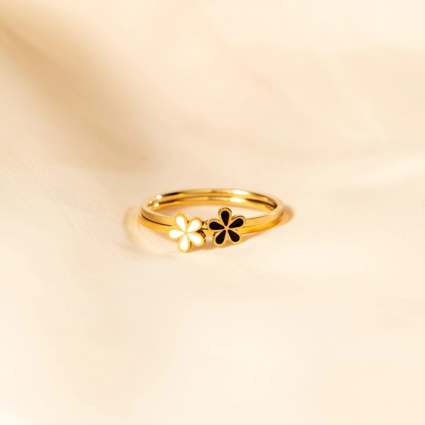 925 Sterling Silver Enamel Flower Ring - Jaazi Intl