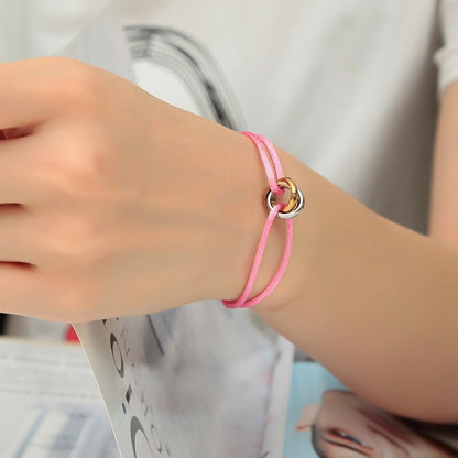 Couple de bracelets en corde rouge