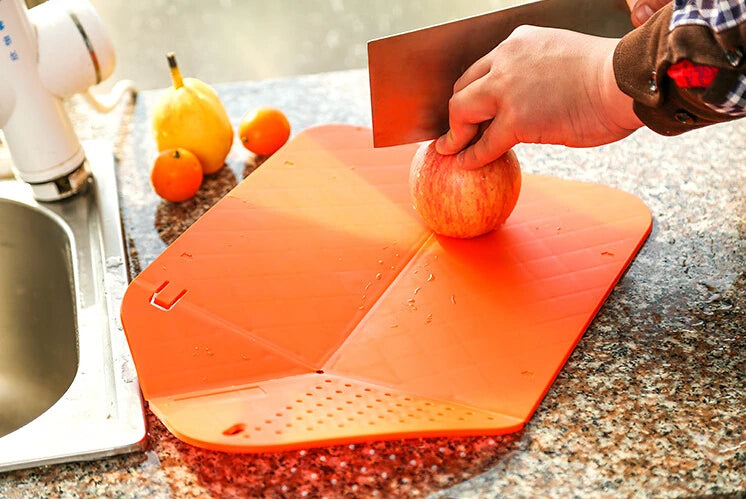 Free Shipping Multifunctional Foldable Drain and Plastic Cutting Board Chopping Boards Kitchen Supplies Colors Vary (00125)