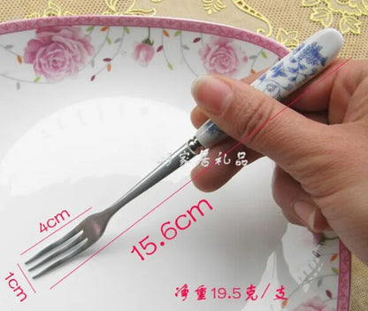 Free shipping (3pcs/lot)Kitchen tool Fashion Stainless Steel Fork /156mm Bone China fruit fork /cake dessert fork tableware