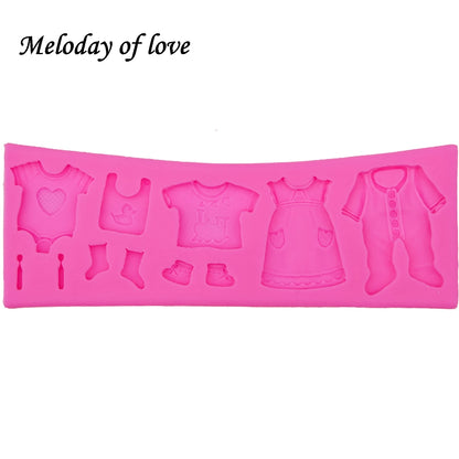 Hot Selling Pop 3D Baby Clothes Shower DIY Silicone Mould Fondant Kitchen Cake Decorating Mold for Chocolate Baking Tools T0534