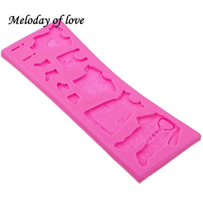 Hot Selling Pop 3D Baby Clothes Shower DIY Silicone Mould Fondant Kitchen Cake Decorating Mold for Chocolate Baking Tools T0534