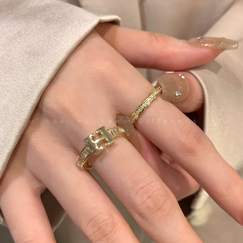 Letter Female Retro Opening Gold Index Finger Ring Zircon