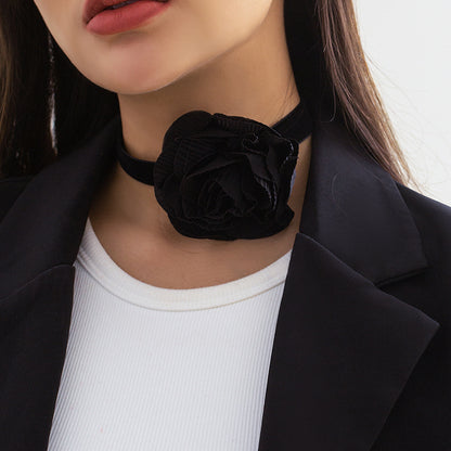 Collier de fleurs en velours pour femmes, plante à grande fleur rouge 