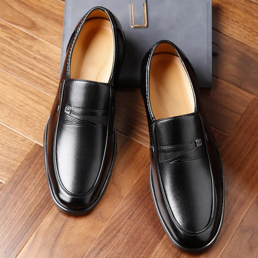 New Fashion Leather Shoes Men Footwear Flat Mens Casual Shoes Black Brand Male Footwear Slip-on Man Business Shoes A2766