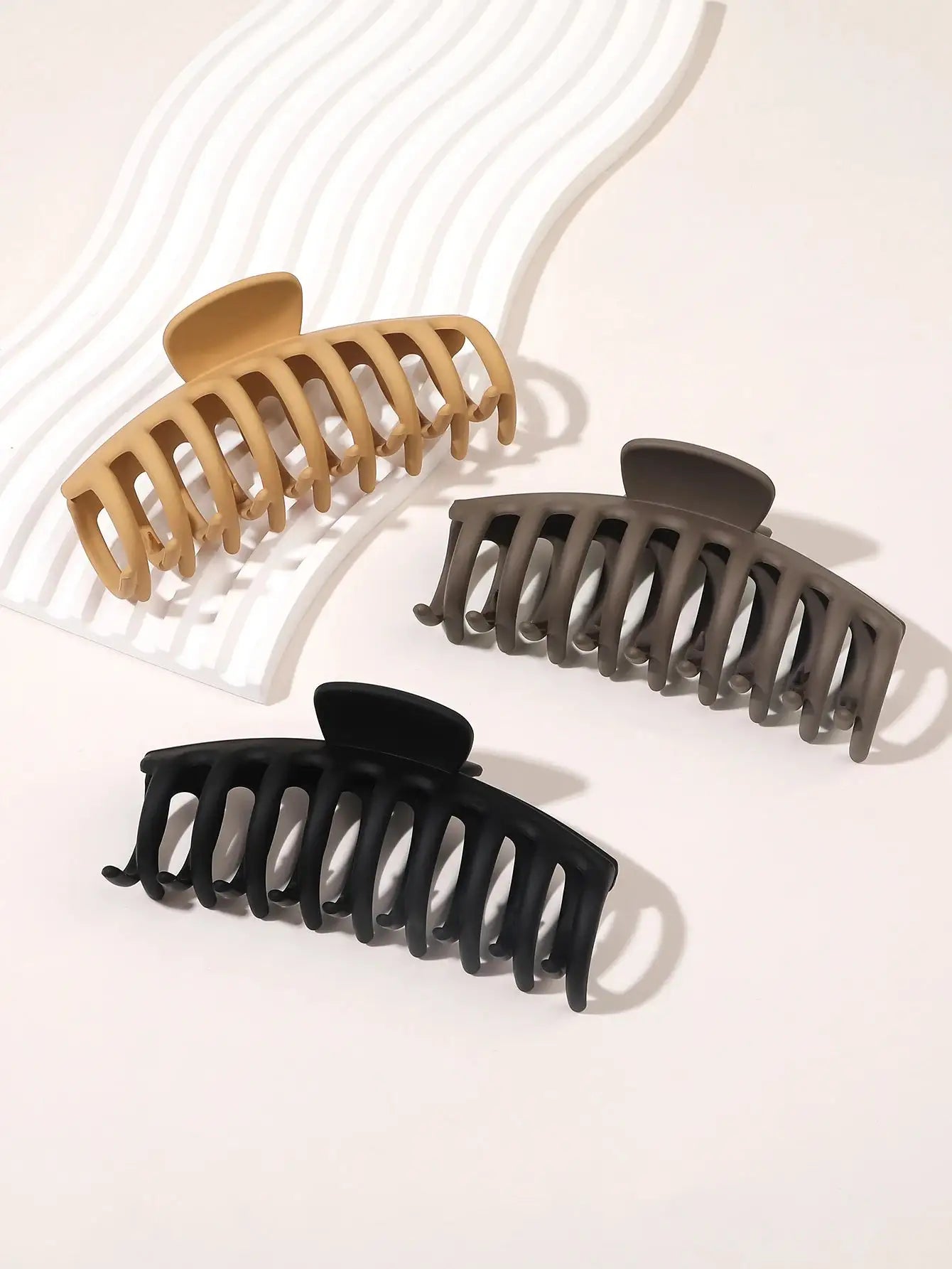 Big Matte Hair Clips - Jaazi Intl