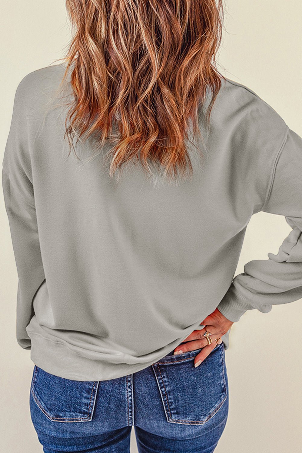 Bow Graphic Round Neck Long Sleeve Sweatshirt - Jaazi International