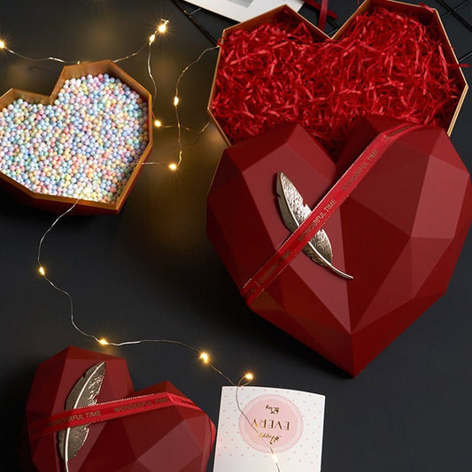 Christmas Heart-shaped Gift Box - Jaazi Intl