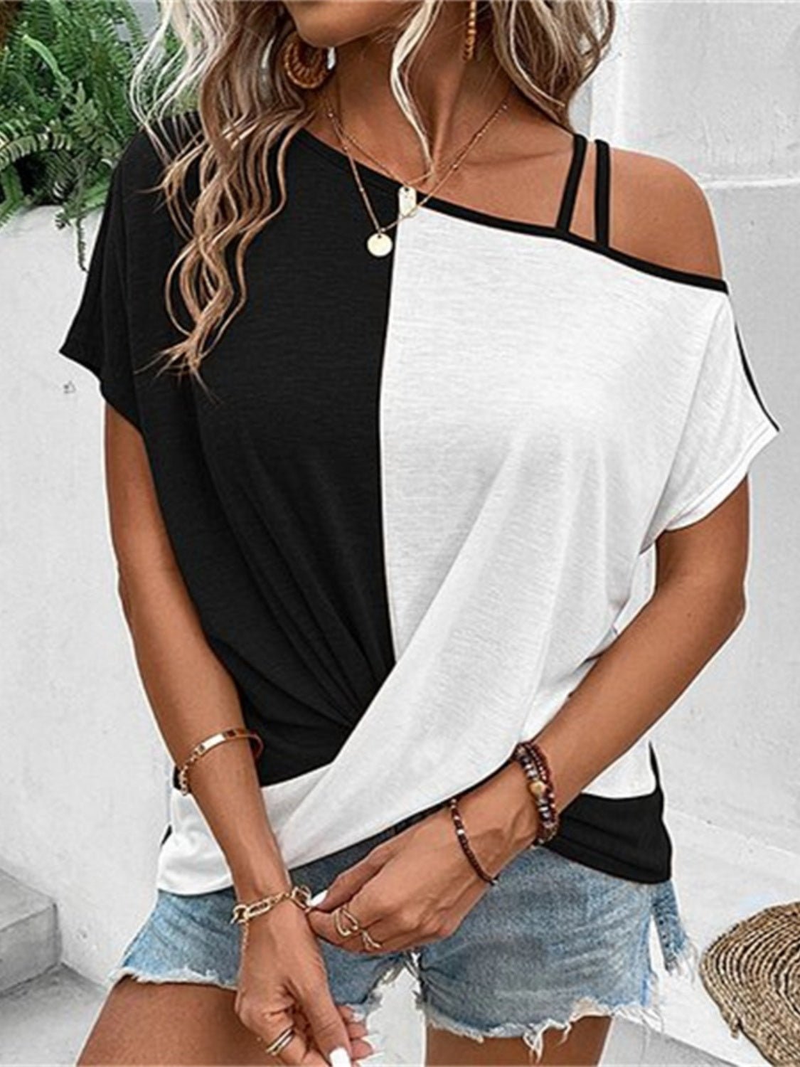 Contrast Asymmetrical Neck Short Sleeve T-Shirt - Jaazi International