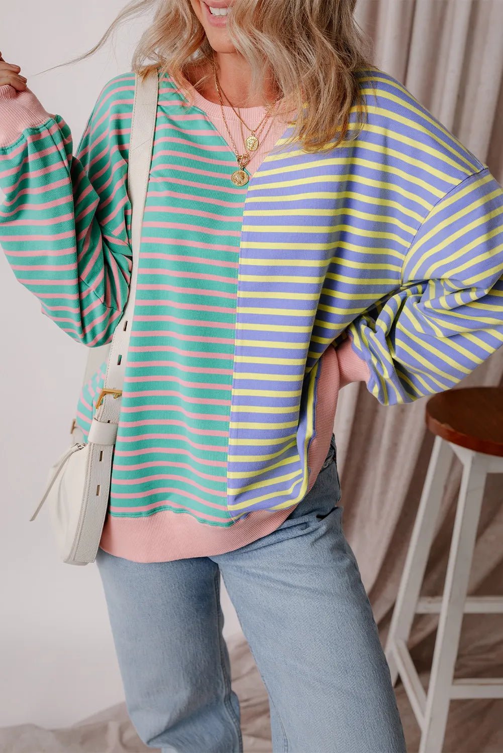 Contrast Stripes Round Neck Long Sleeve Sweatshirt - Jaazi Intl