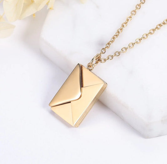 Envelope Personalized Necklace - Jaazi International