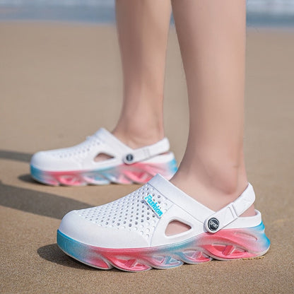 Crocs de plage colorés