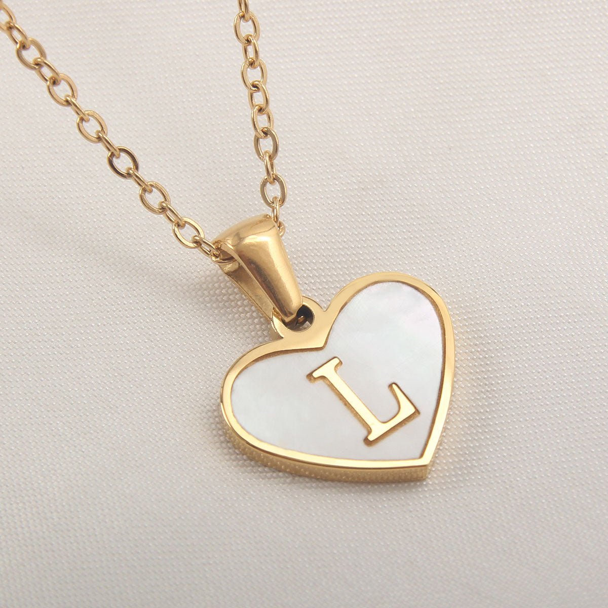 26 Letter Heart-shaped Necklace White Shell Love Clavicle Chain Fashion Personalized Necklace For Women Jewelry Valentine's Day - Jaazi Intl