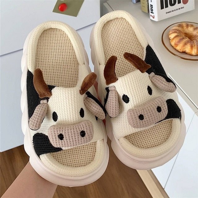 Autumn Animals Slippers - Jaazi Intl