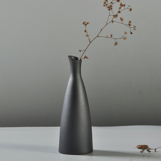 Black Glaze Vase - Jaazi Intl