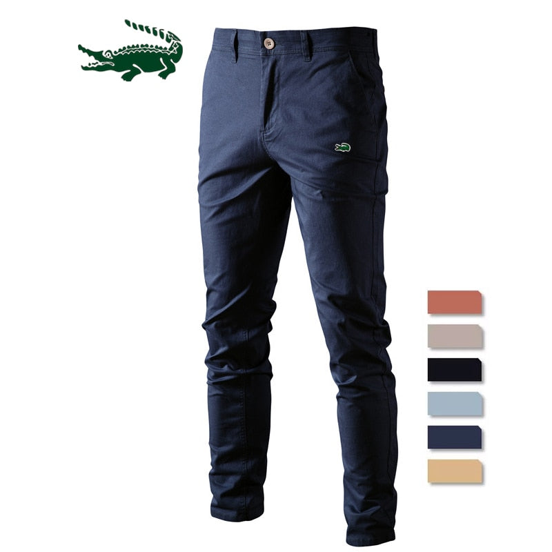 Pantalon pour hommes coupe slim de couleur unie